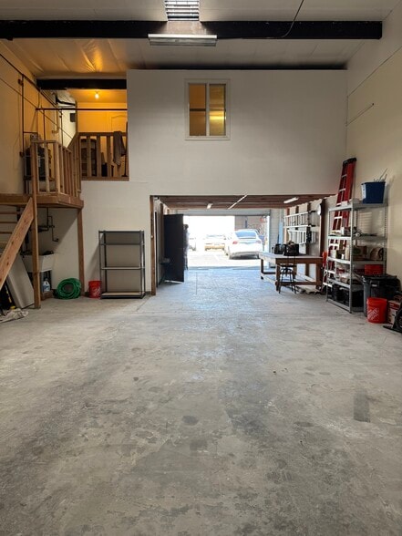 More Photos Of 2297-2317 American Ave, Hayward Warehouse For Sale