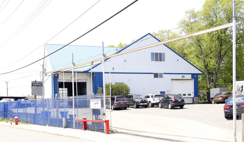 Primary Photo Of 80 Edison Ave, Mount Vernon Warehouse For Sale