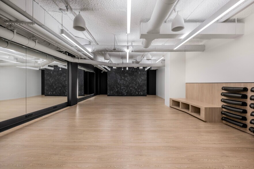 More Photos Of 1400 16th St NW, Washington Office For Lease