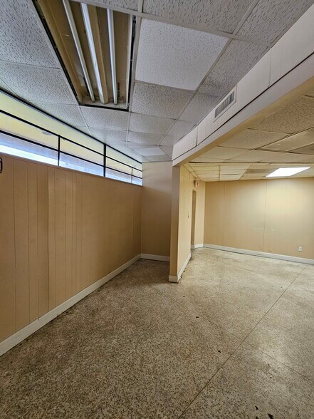 More Photos Of 8300 Homestead Rd, Houston Office For Sale