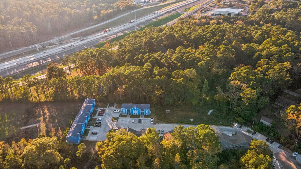 More Photos Of 844 Interstate 45, Huntsville Land For Lease