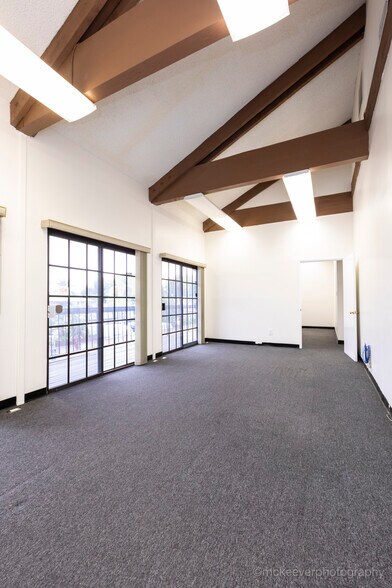 More Photos Of 800 E Wardlow Rd, Long Beach Loft Creative Space For Lease