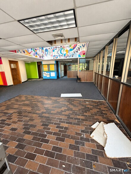 More Photos Of 51 Gabb Rd, Bloomfield Schools For Sale