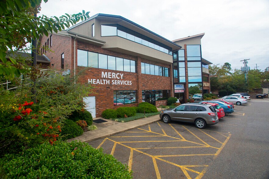 More Photos Of 4419 N Highway 7, Hot Springs Village Medical For Lease
