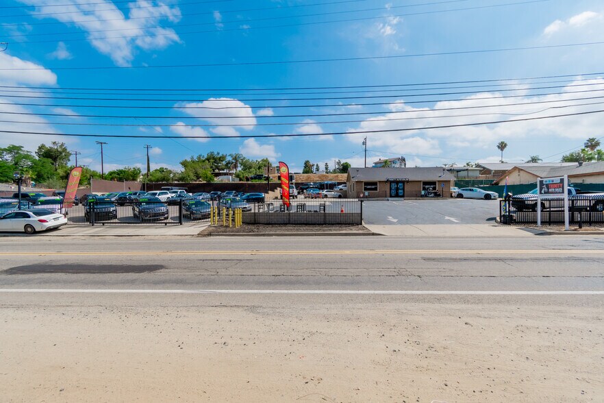 More Photos Of 19700 Temescal Canyon Rd, Corona Freestanding For Lease