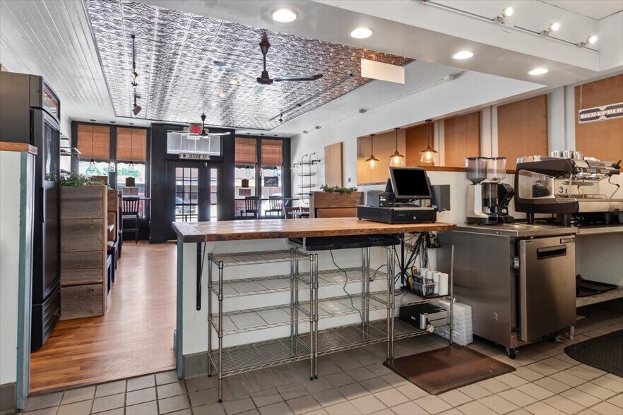 More Photos Of 116 W Jessie St, Rushford Storefront Retail Residential For Sale
