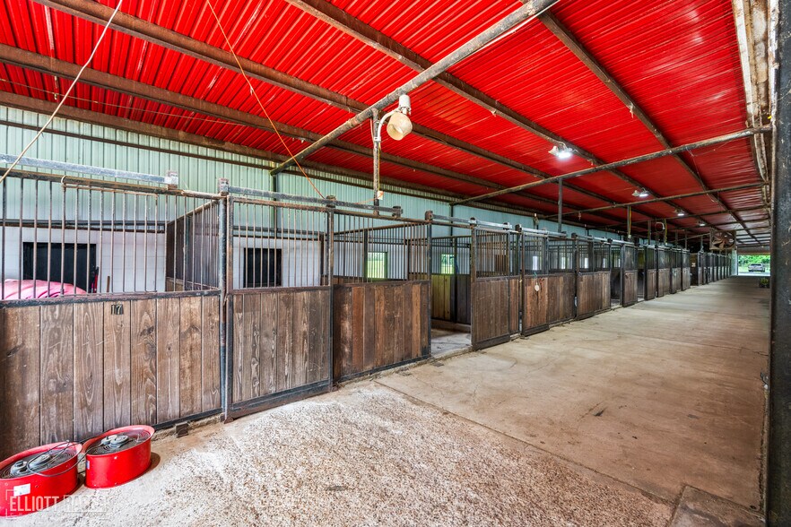 More Photos Of 1785 Old River Rd, Natchitoches Light Manufacturing For Sale