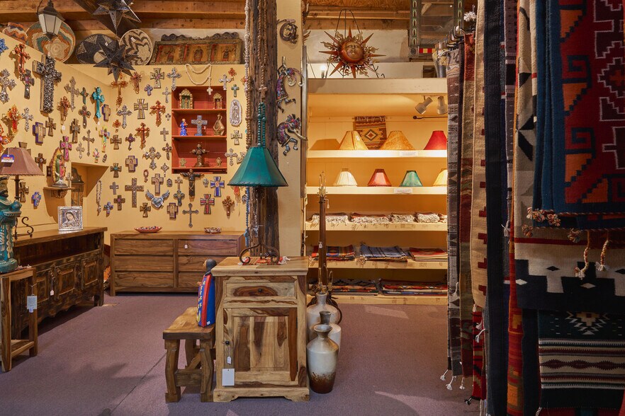 More Photos Of 1670 W Highway 89A, Sedona Storefront Retail Office For Sale