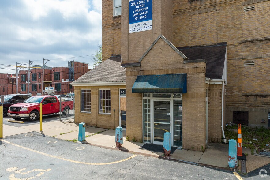 More Photos Of 4130 Lindell Blvd, Saint Louis Office For Sale