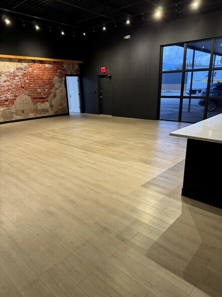 More Photos Of 4101 SW 73rd Ave, Miami Warehouse For Lease