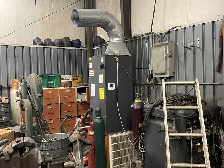 More Photos Of 13110 E 11th St, Tulsa Auto Repair For Sale