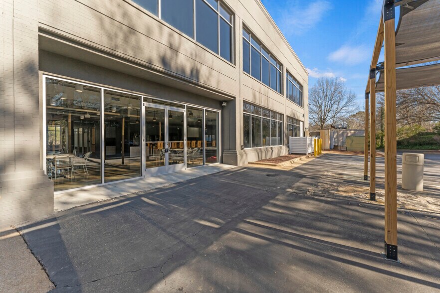 More Photos Of 5520 Capital Center Dr, Raleigh Office For Sale