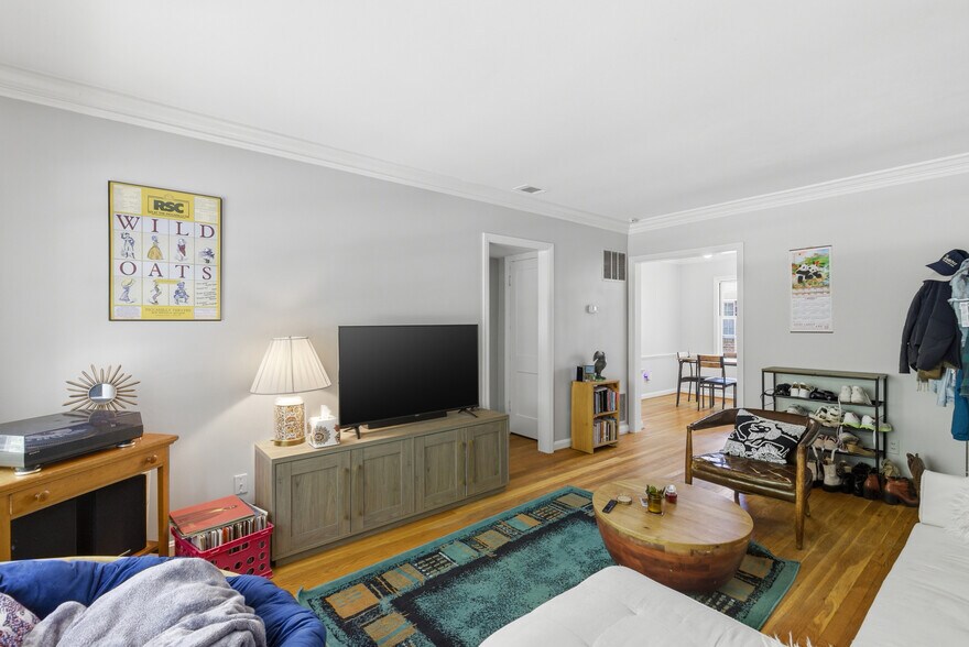 More Photos Of 3411 Bull St, Savannah Apartments For Sale