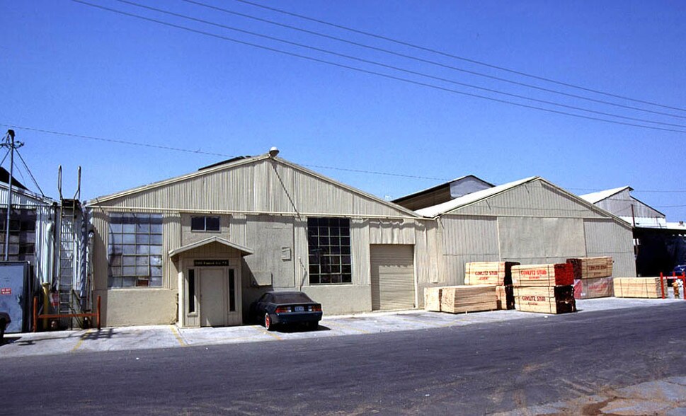 More Photos Of 3016 Kansas Ave, Riverside Unknown For Lease