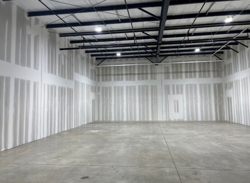 More Photos Of 4865 Warehouse Way, Cumming Warehouse For Lease
