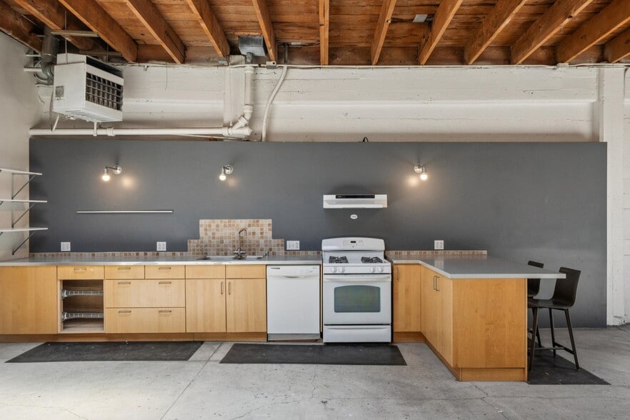 More Photos Of 237 Clara St, San Francisco Office For Sale
