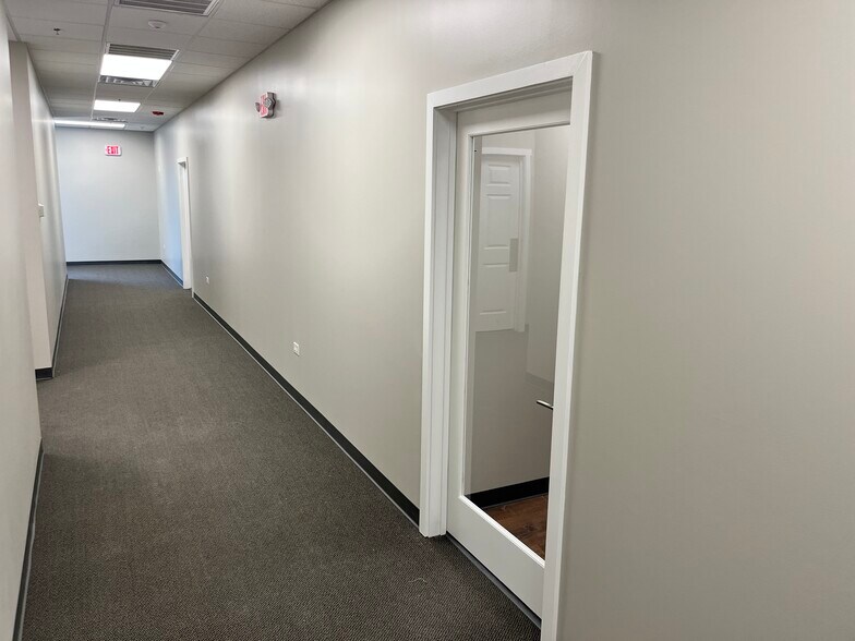 More Photos Of 113 Main St, Oswego Medical For Lease