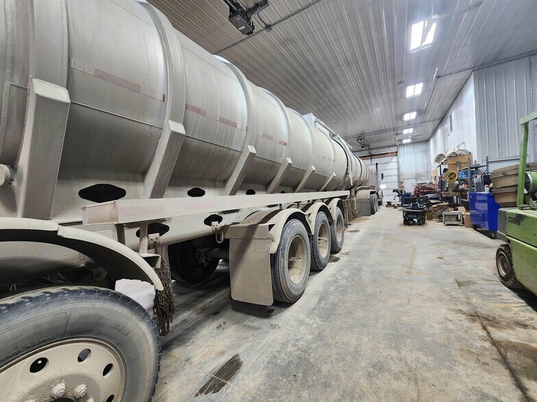 More Photos Of 6619 62 1/2 Ave NW, Blaisdell Distribution For Sale