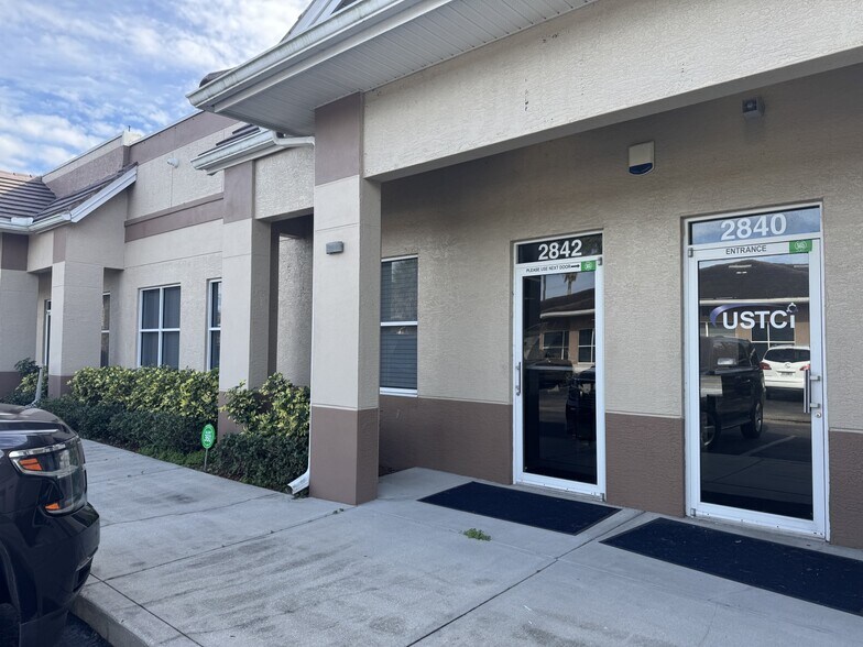 More Photos Of 2840 Manatee Ave E, Bradenton Showroom For Sale