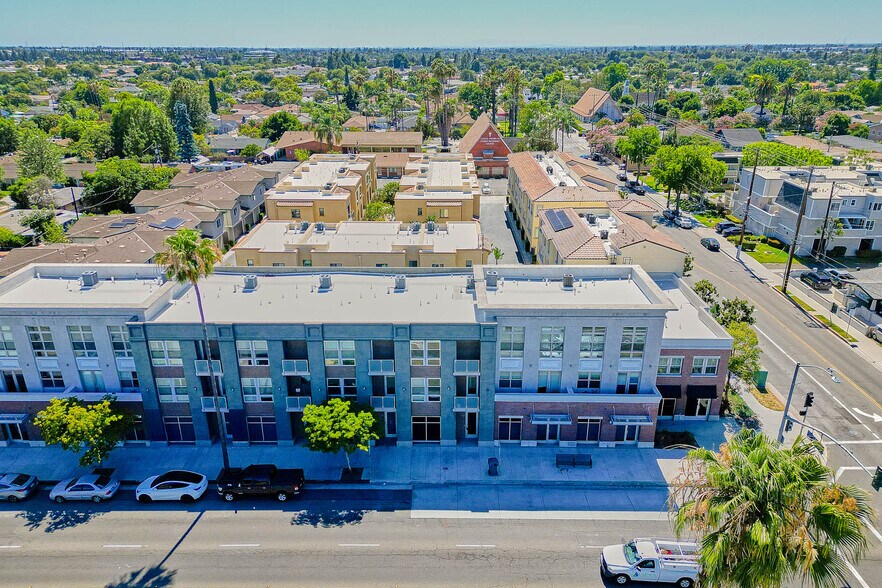 More Photos Of 801 S Anaheim Blvd, Anaheim General Retail For Sale