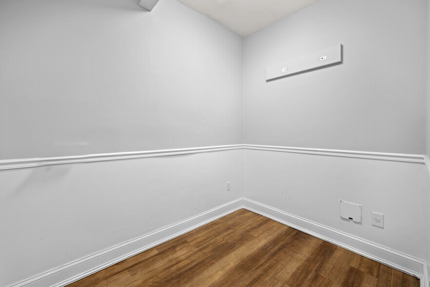 More Photos Of 10 Hunter Ave, Miller Place Office Residential For Sale