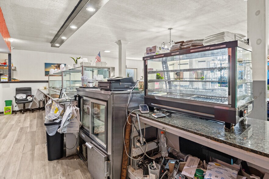 More Photos Of 161-163 High St, Holyoke Restaurant For Sale