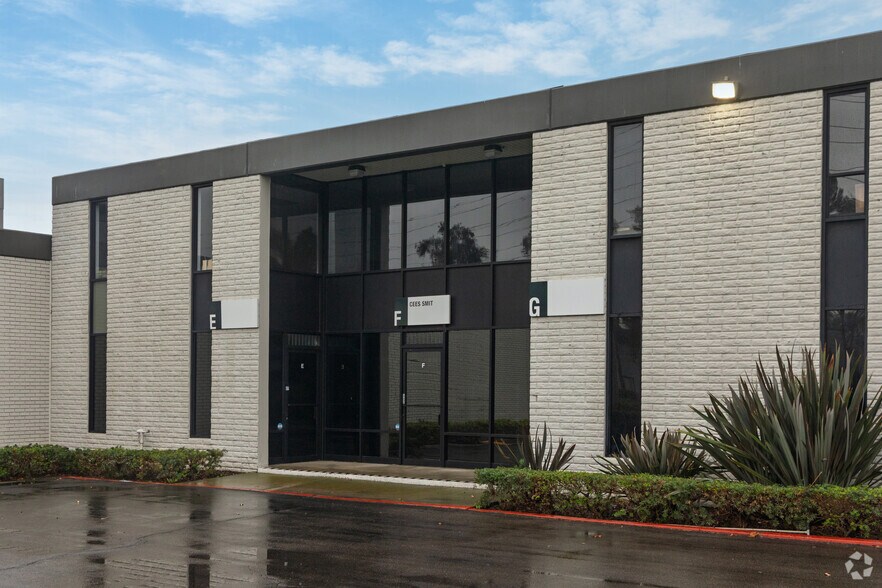 More Photos Of 17865 Sky Park Cir, Irvine Light Manufacturing For Lease