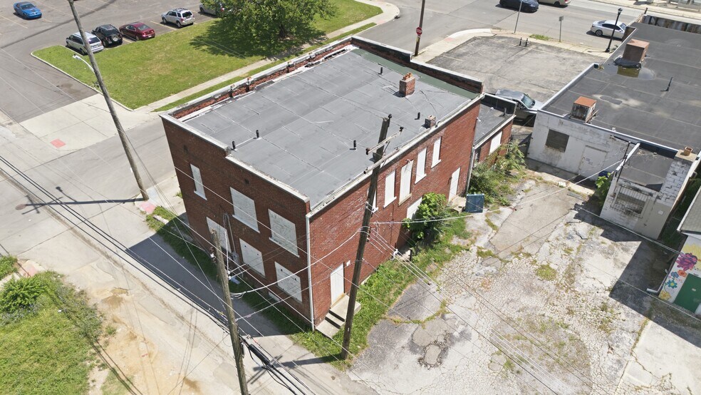 More Photos Of 2575 Cleveland Ave, Columbus Office For Sale
