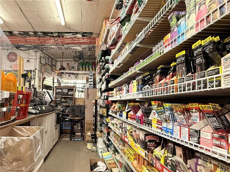 More Photos Of 406 Walnut St, Elmira Convenience Store For Sale