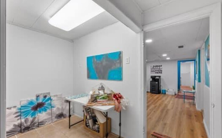 More Photos Of 230 N Sprigg St, Cape Girardeau Office For Sale