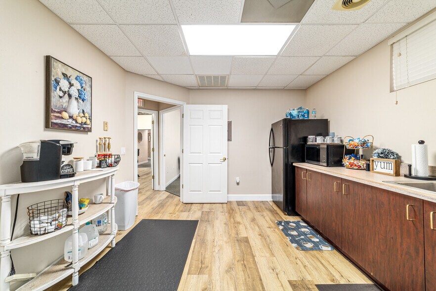 More Photos Of 434 SW 14 St, Ocala Office Residential For Sale