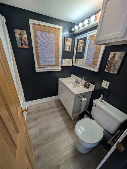 More Photos Of 118 S Pine St, Stillman Valley Freestanding For Sale