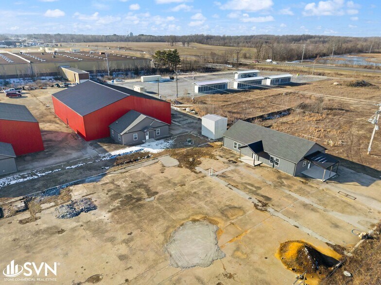 More Photos Of 300 Opportunity dr, Mayfield Warehouse For Sale