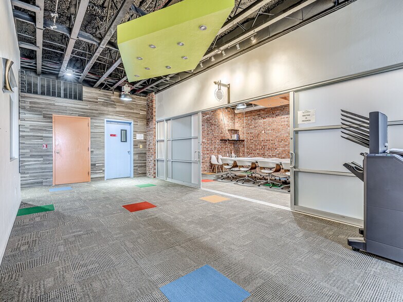 More Photos Of 2028 E Memorial, Edmond Office For Lease