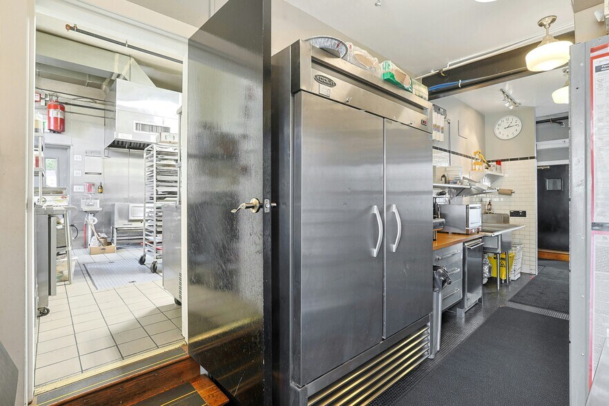 More Photos Of 2 Union St, Sparkill Storefront For Sale