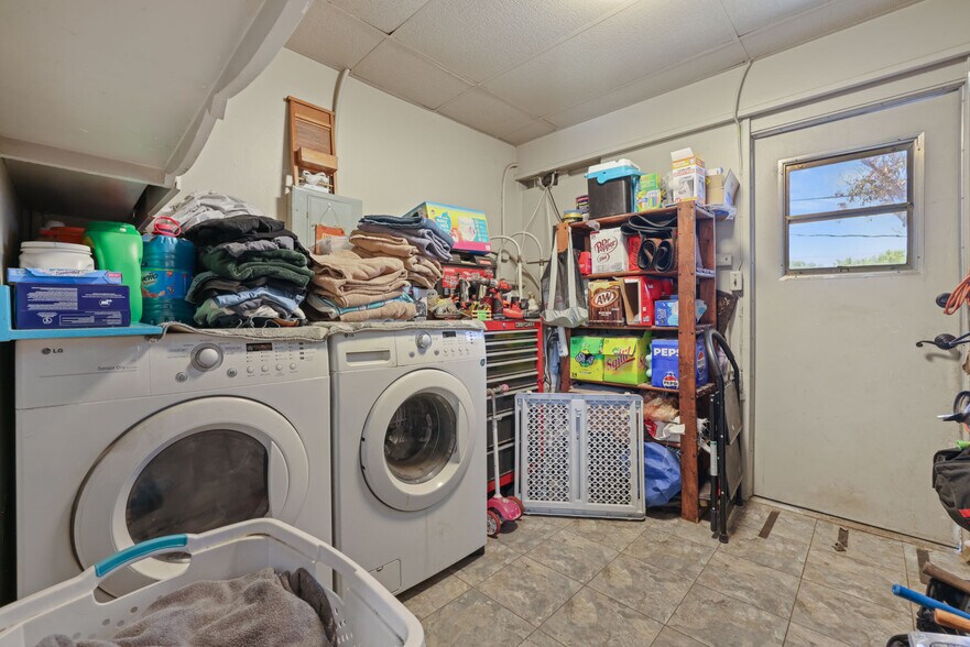 More Photos Of 411 Crane Ave, Turlock Office For Sale