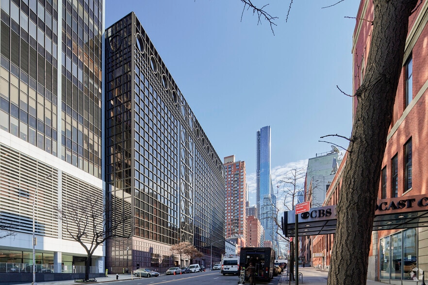 More Photos Of 521 W 57th St, New York Office For Lease