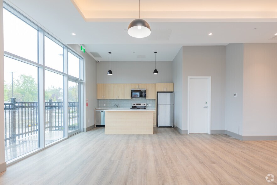 More Photos Of 1015 Innisfil Beach Road, Innisfil Apartments For Lease