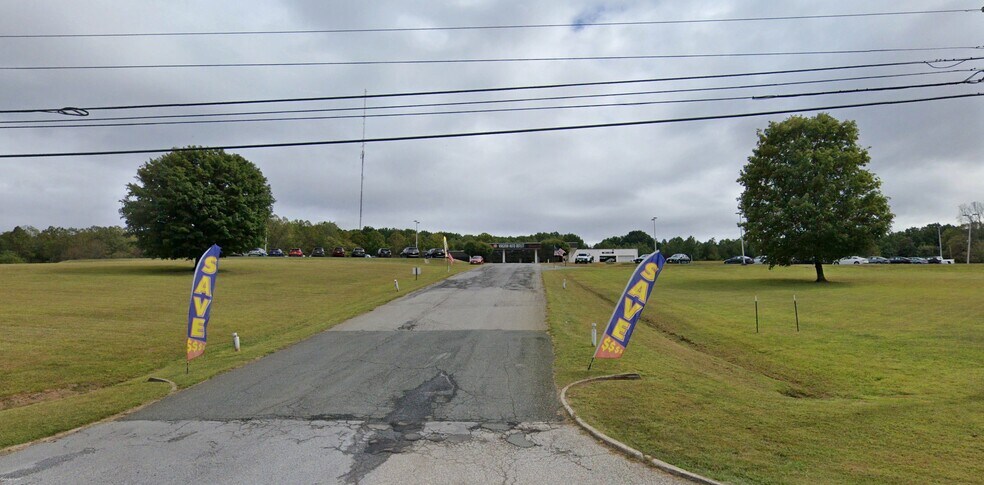 More Photos Of 1873 S Amherst Hwy, Amherst Auto Dealership For Sale