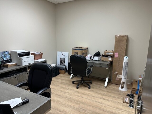More Photos Of 27823 Highway Blvd, Katy Light Distribution For Lease