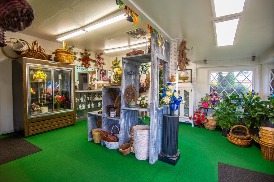 More Photos Of 30 N Market St, Cortez Garden Center For Sale