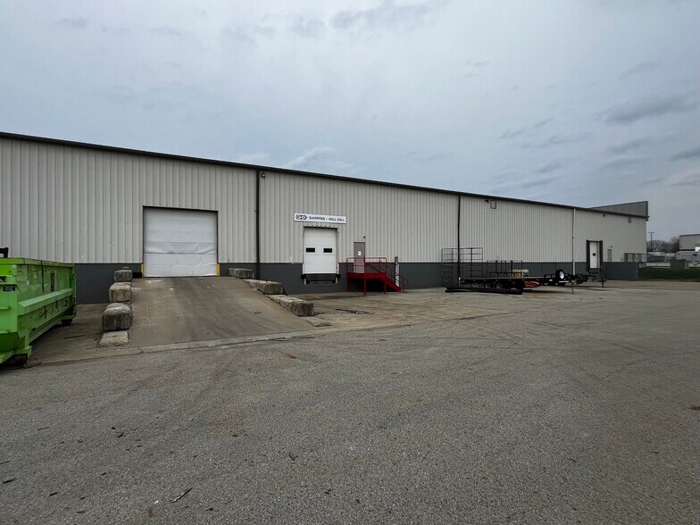 More Photos Of 500 Mountain View Dr, Smithfield Manufacturing For Lease