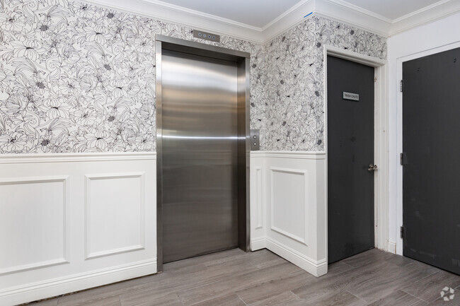 More Photos Of 8560 W Olympic Blvd, Los Angeles Apartments For Sale