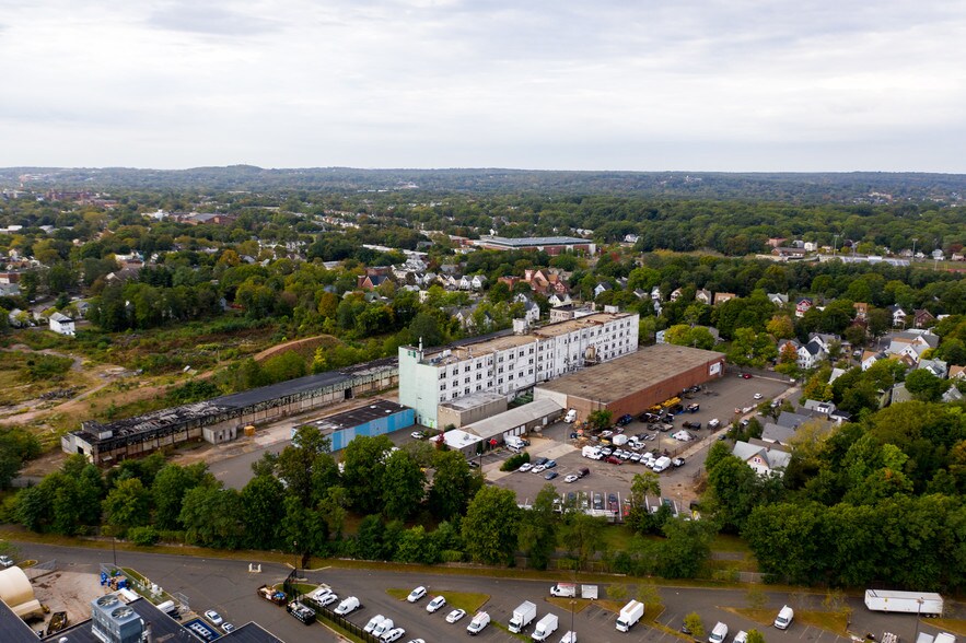 More Photos Of 89-91 Shelton Ave, New Haven Light Manufacturing For Lease