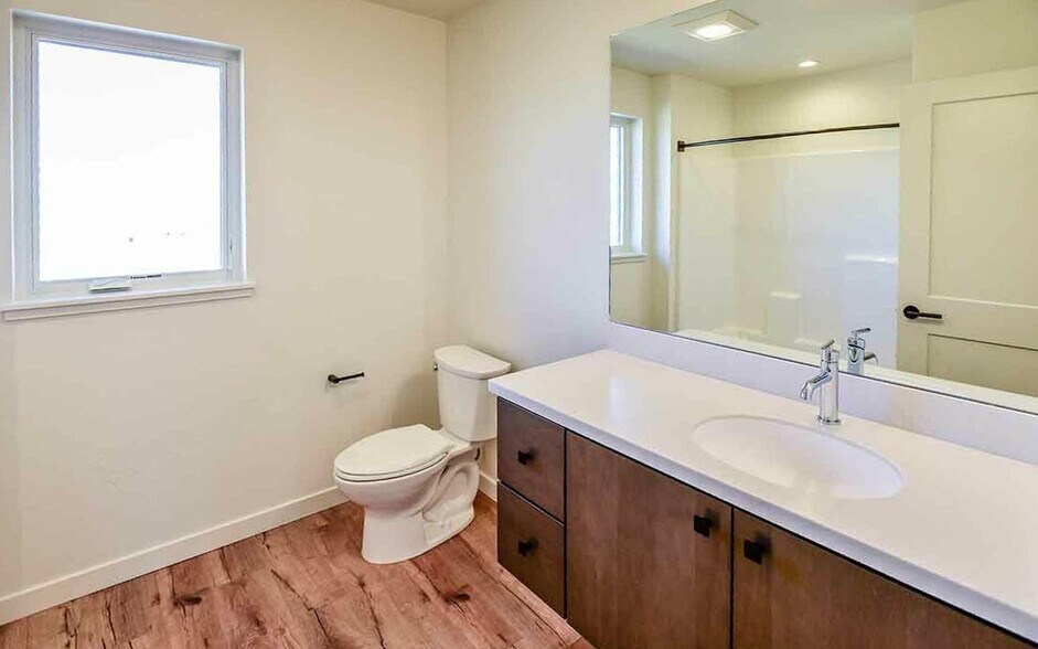 More Photos Of 2476 Shorthorn Ave, Helena Apartments For Sale