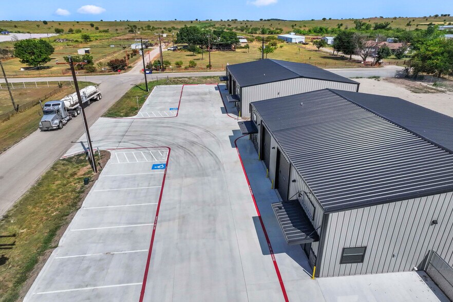 More Photos Of 2036 Seaborn Road Building 3 Suite A, Ponder Warehouse For Lease