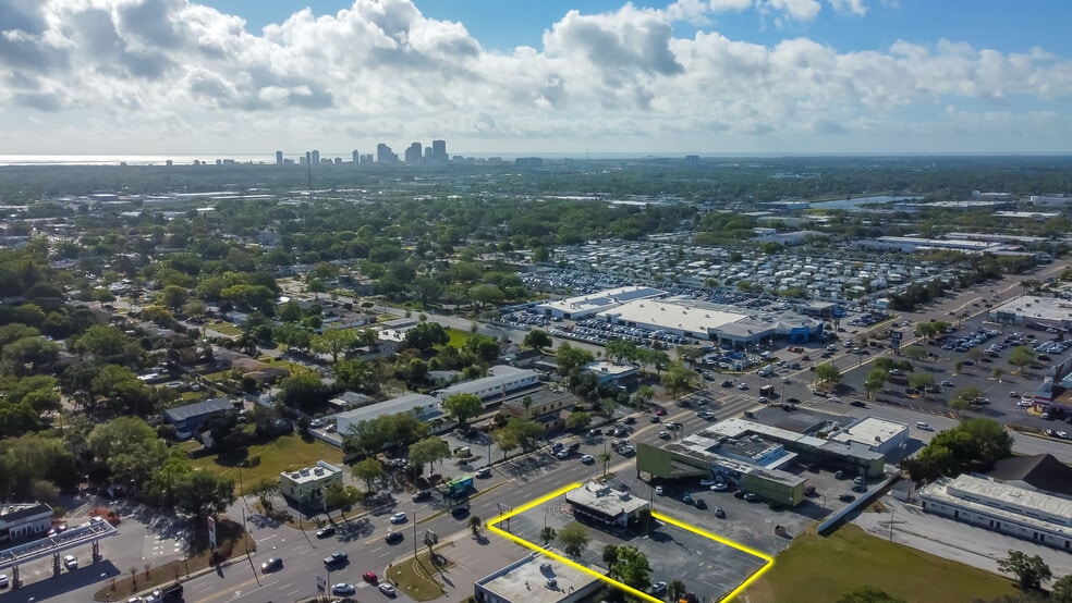 More Photos Of 3090 34th St N, Saint Petersburg Restaurant For Lease