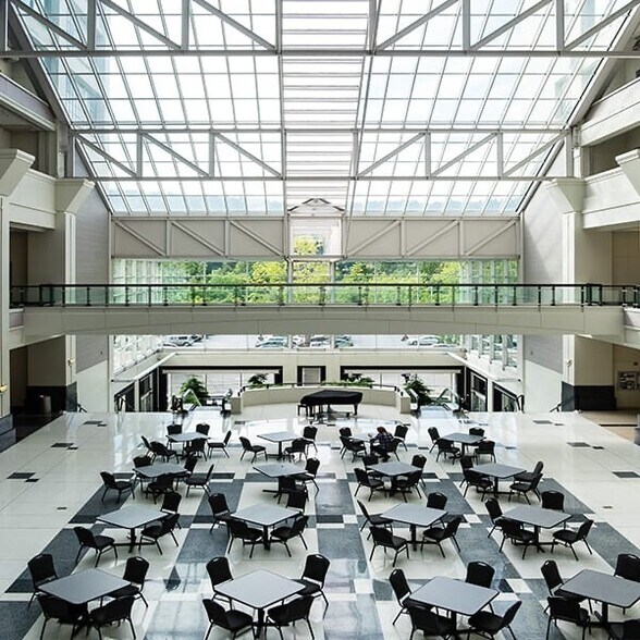 More Photos Of 2701 NW Vaughn St, Portland Office For Lease