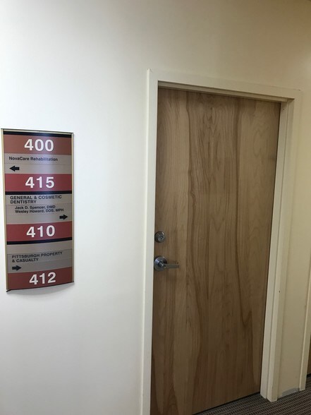 More Photos Of 180 Fort Couch Rd, Pittsburgh Office For Lease