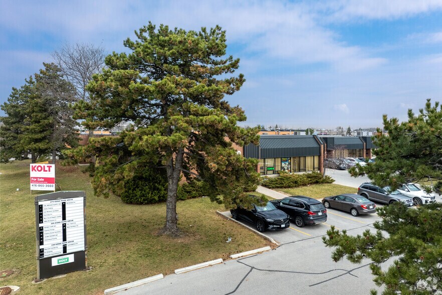More Photos Of 270 Esna Park Dr, Markham Service For Lease